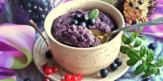 чернично-льняной пудинг