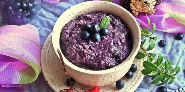 чернично-льняной пудинг