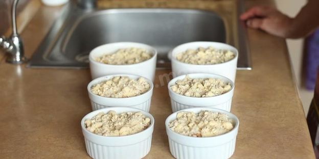 десерт яблочный крамбл