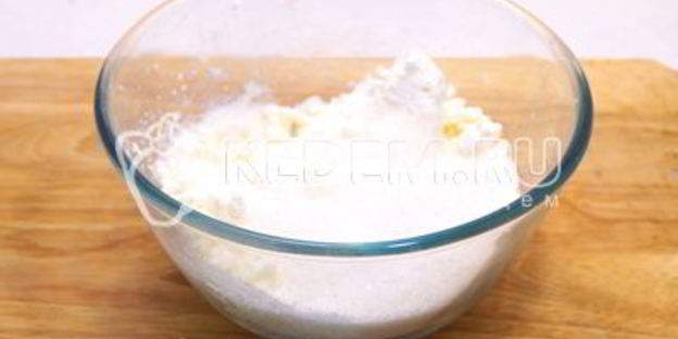 бисквитный рулет с кремом зимнее полено