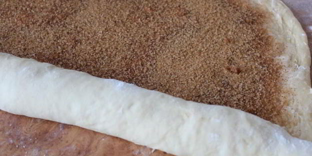 булочки с корицей и сливочным кремом