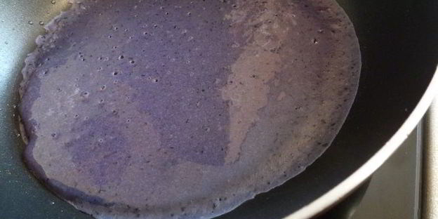 черничные блинчики с кремом из маскарпоне