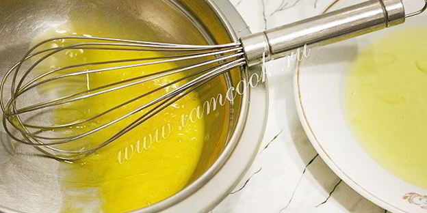 итальянский яичный крем с клюквой