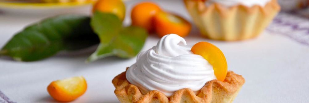 Корзиночки с белковым кремом песочные