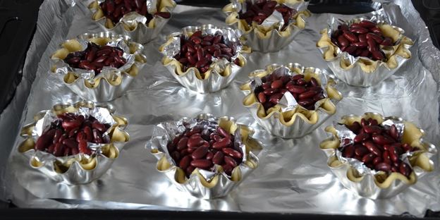 корзиночки с белковым кремом песочные