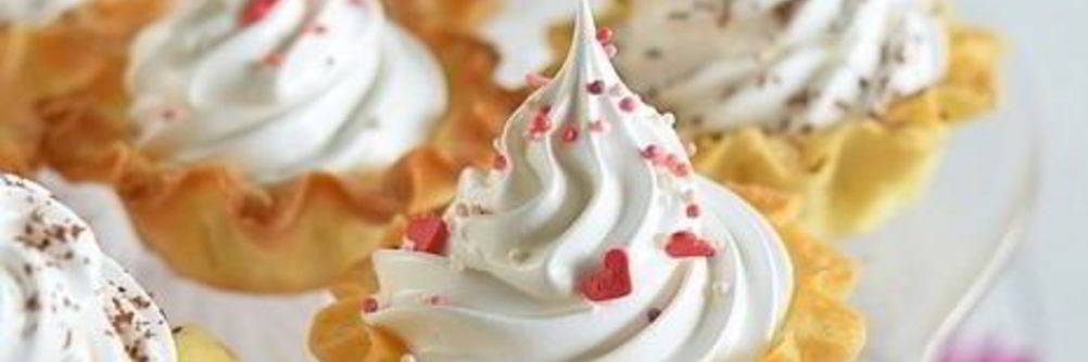 Корзиночки с белковым кремом