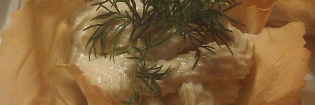 Корзиночки с кремом из авокадо