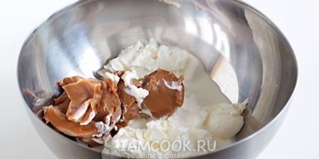 крем из сметаны и сгущенки для торта