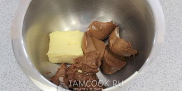 крем из вареной сгущенки и сливочного масла