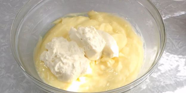 песочные корзинки с кремом и ягодами