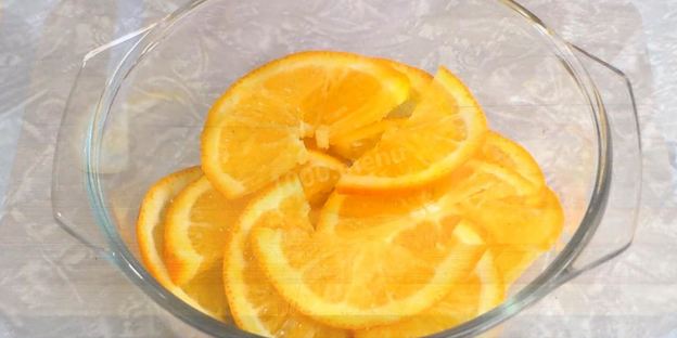 песочные корзинки с кремом и ягодами