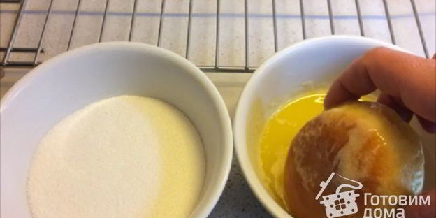 пончики с ванильно-шоколадным кремом