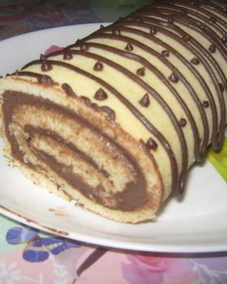 Рулет с шоколадным кремом