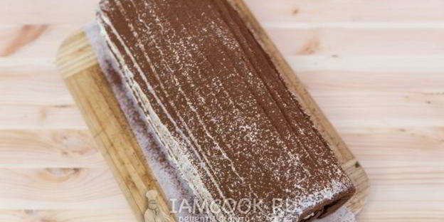 шоколадный бисквитный рулет со сливочным кремом