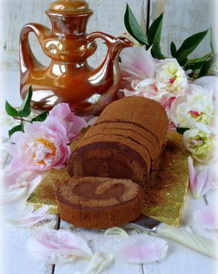 Шоколадный рулет с трюфельным кремом