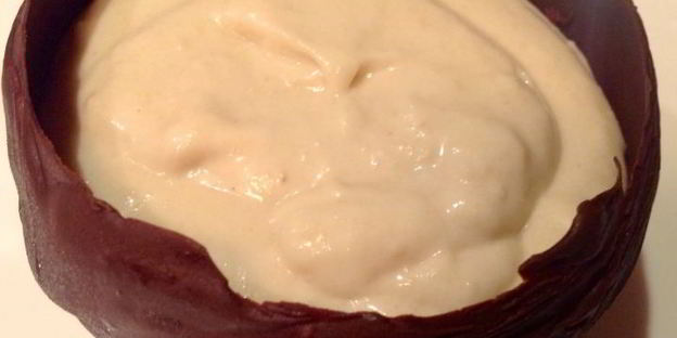 шоколадные чашечки с ореховым кремом