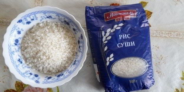 трайфл с рисовым кремом, клубникой и бананом