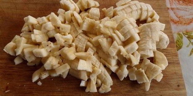 трайфл с рисовым кремом, клубникой и бананом