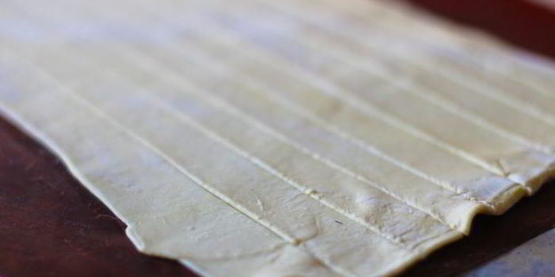 закусочные трубочки с кремом из копченого лосося