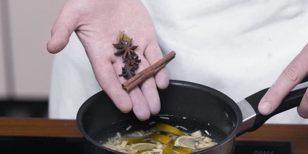 лаосские фрукты в пряном сиропе