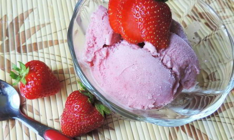 Рецепт клубничного мороженого