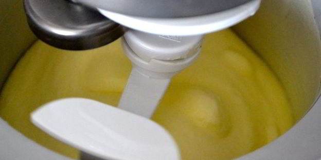 мороженое с орешками