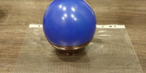 мороженое в шоколадных вазочках