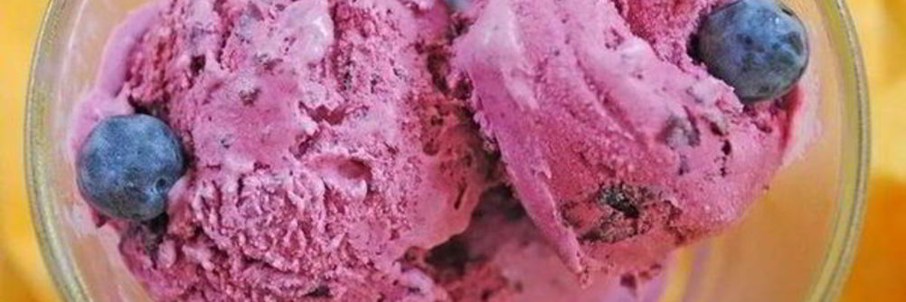 Нежное черничное мороженое по-домашнему