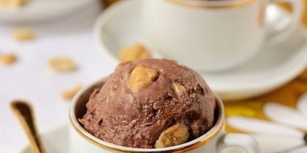 шоколадно-арахисовое мороженое