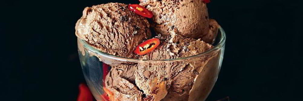 Шоколадное мороженое с острым перцем