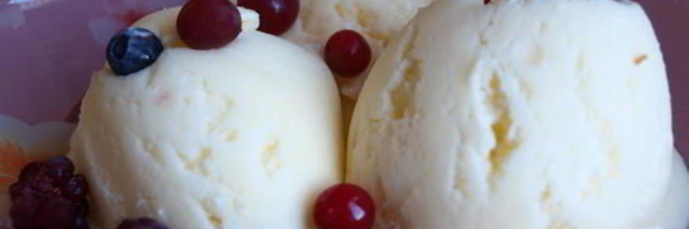 Сливочное мороженое с белым шоколадом