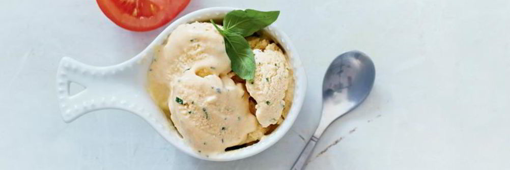 Томатное мороженое с базиликом