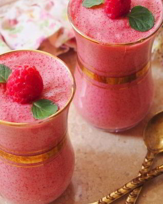 Малиновый мусс из манки