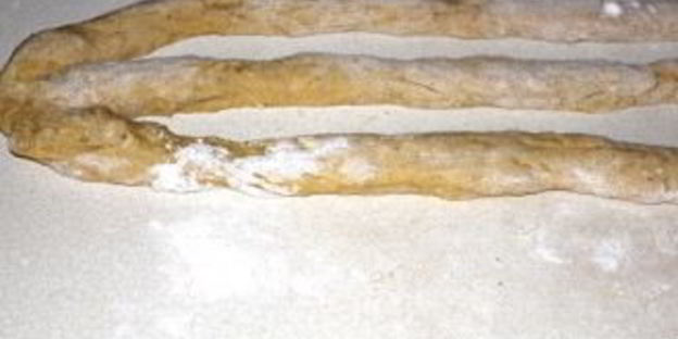 греческий пасхальный хлеб