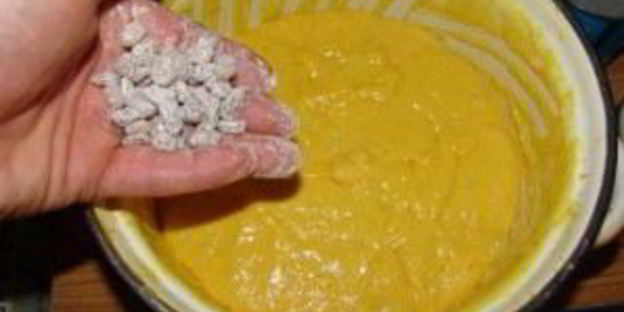 кулич пасхальный с изюмом