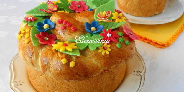 кулич плетеный