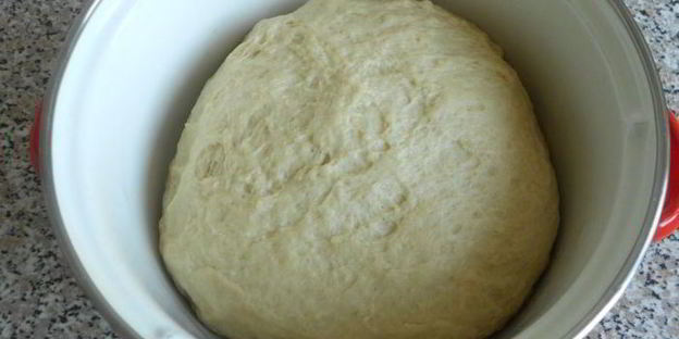 кулич плетеный