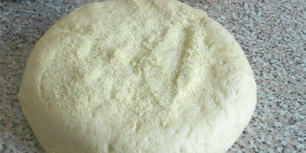 кулич плетеный