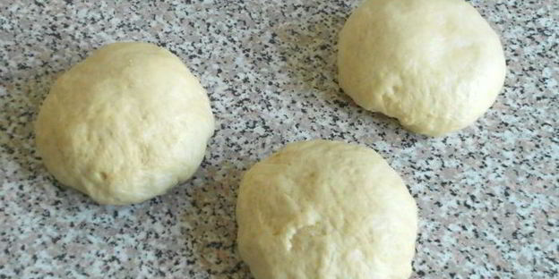 кулич плетеный