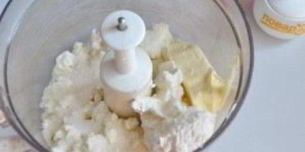 пасха из печенья и творога