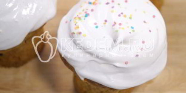 пасхальный кулич с изюмом