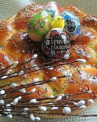 Пасхальный венок с тройной начинкой