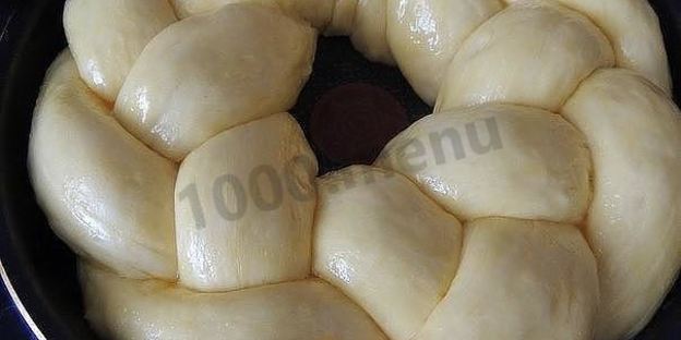 пасхальный венок с тройной начинкой