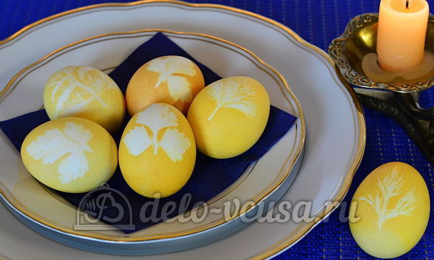 Рецепт пасхальных яиц с листочками