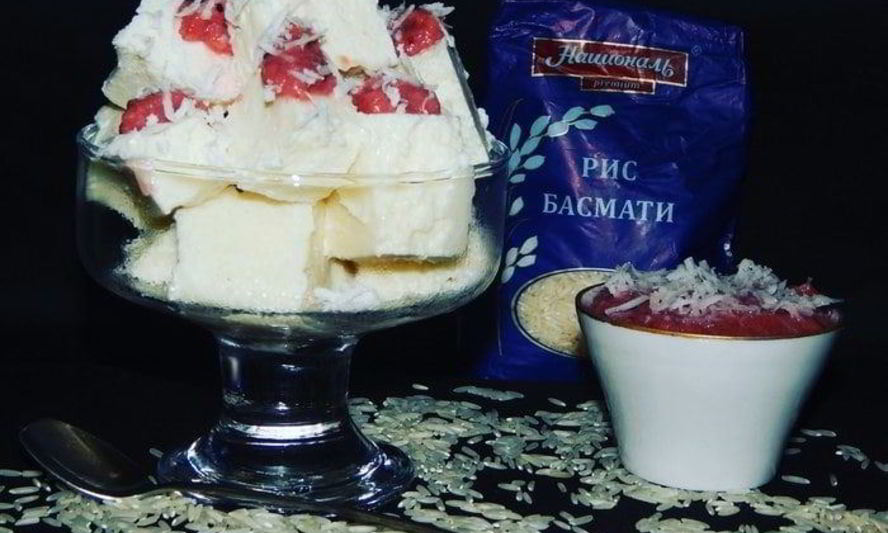 Рецепт рисова-кокосового десерт с фруктовым пюре