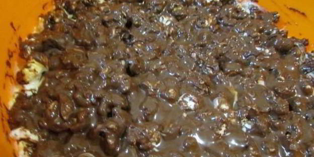 шоколад с кешью и попкорном