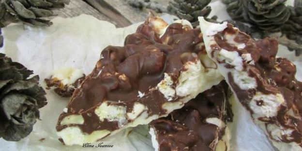 шоколад с кешью и попкорном