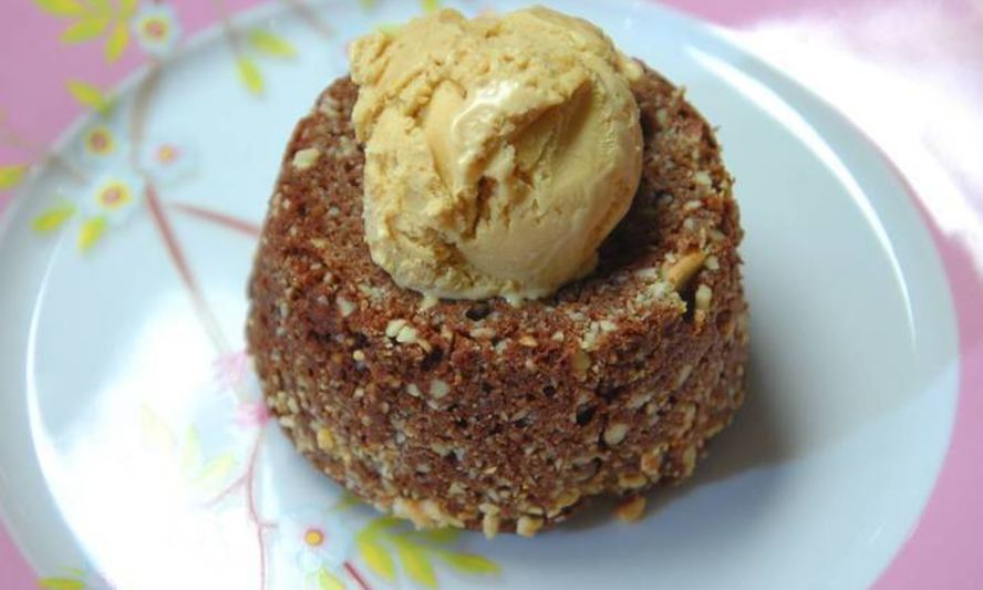 Рецепт шоколадного десерта на миндале