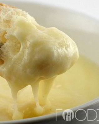 Сырное фондю без вина