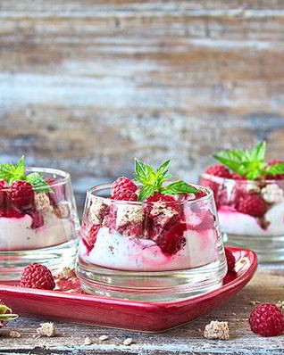 Сырный пудинг с малиной